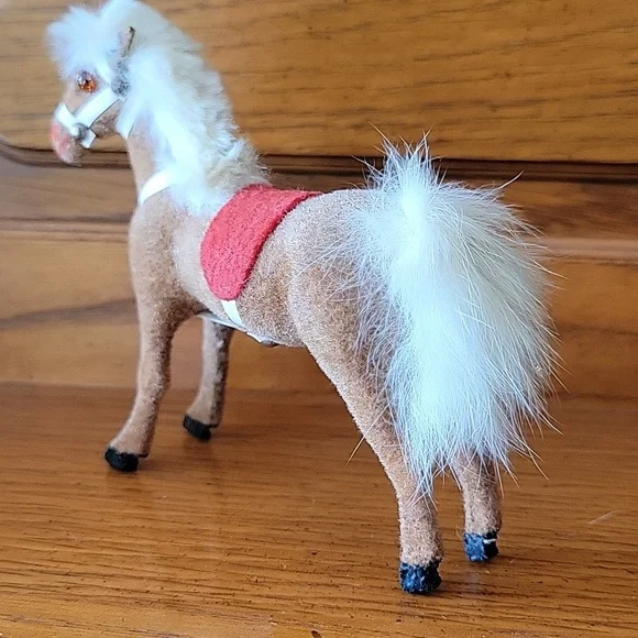 Vintage Flocked Horse - Picture 2 of 11